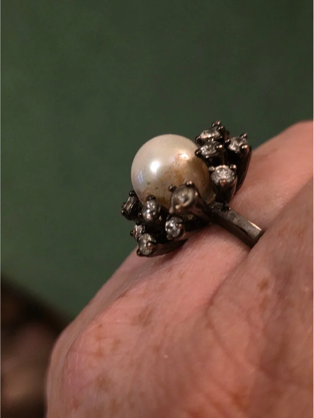 Park Lane Enchanted Ring Hematite, Pearl & Crystals - Sz 8